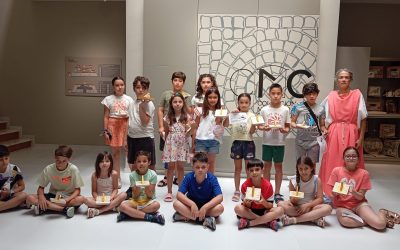 Los más pequeños viajaron a la Antigua Roma en los talleres “Tempus fugit” y “El último viaje»